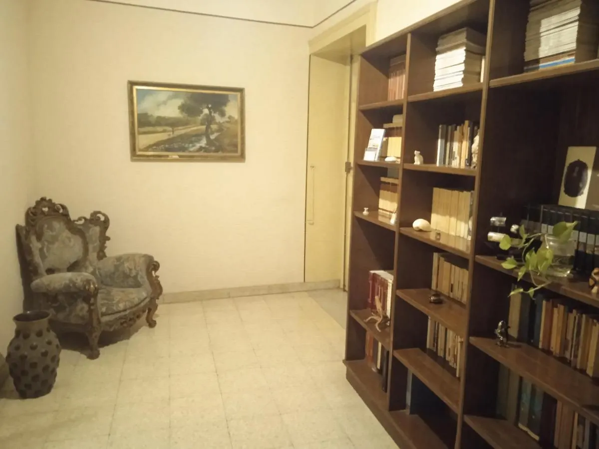 Bed And Books Isabella Bed & Breakfast Catania Italy